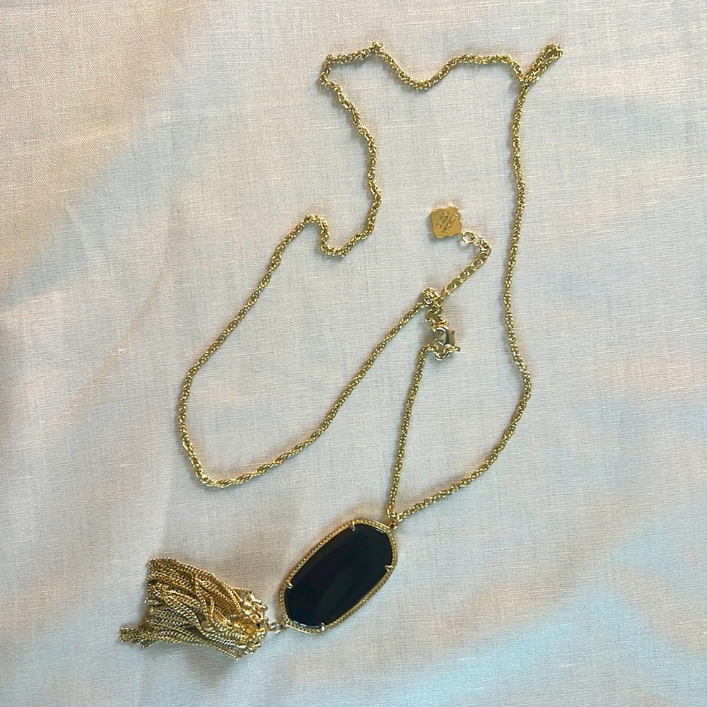 Kendra Scott Pendant necklace